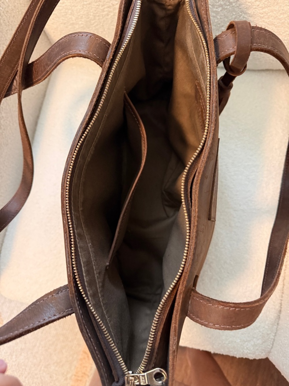 Parker Clay Women's Brown Leather Tote with Tassel Accent - Picture 3 of 8